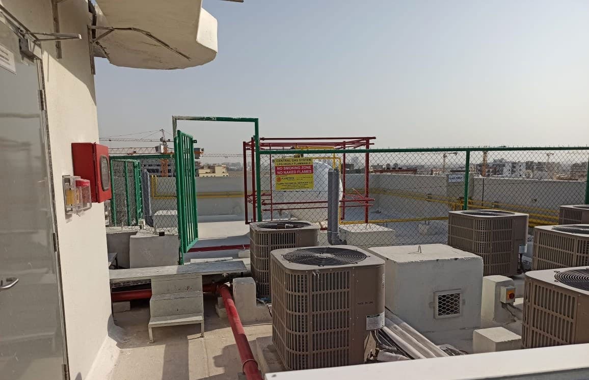 Rooftop gas installation